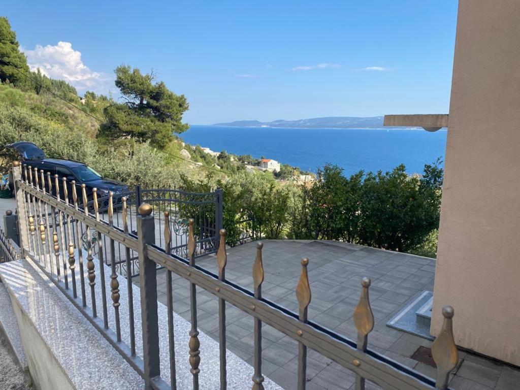 Panorama Apartment Jakov Omis Bagian luar foto