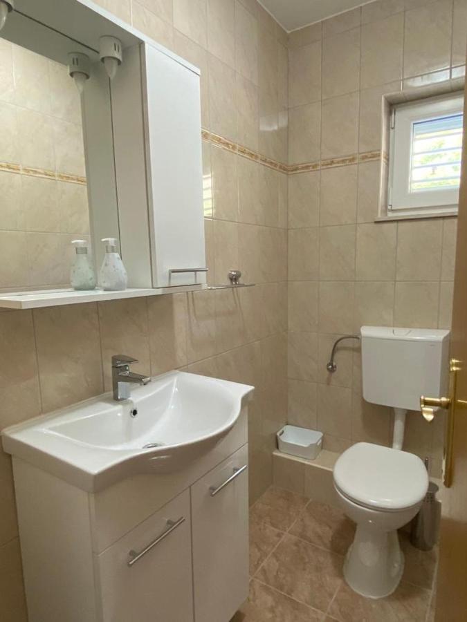 Panorama Apartment Jakov Omis Bagian luar foto